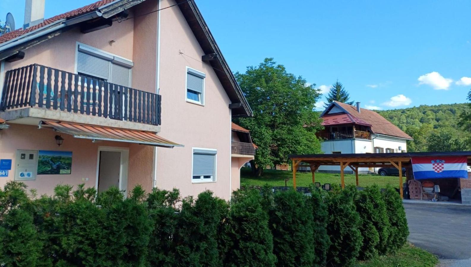 Apartman & Sobe Orhideja Smoljanac Εξωτερικό φωτογραφία