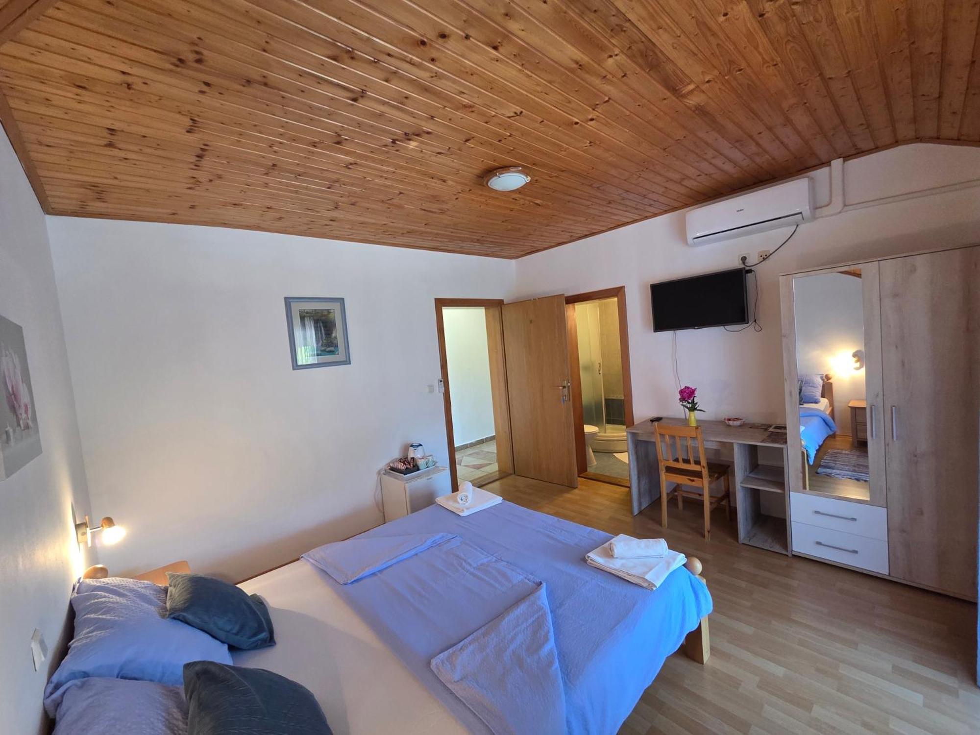 Apartman & Sobe Orhideja Smoljanac Εξωτερικό φωτογραφία