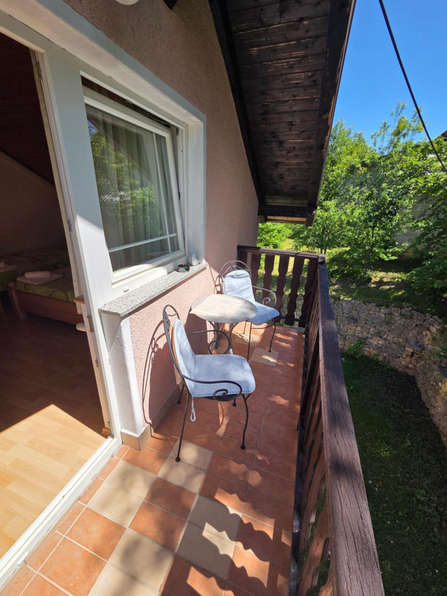 Apartman & Sobe Orhideja Smoljanac Εξωτερικό φωτογραφία