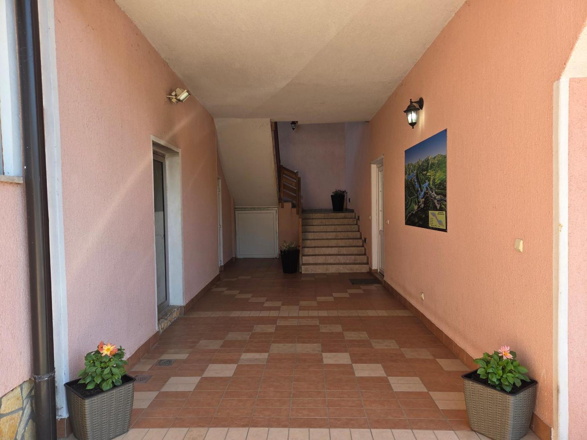 Apartman & Sobe Orhideja Smoljanac Εξωτερικό φωτογραφία