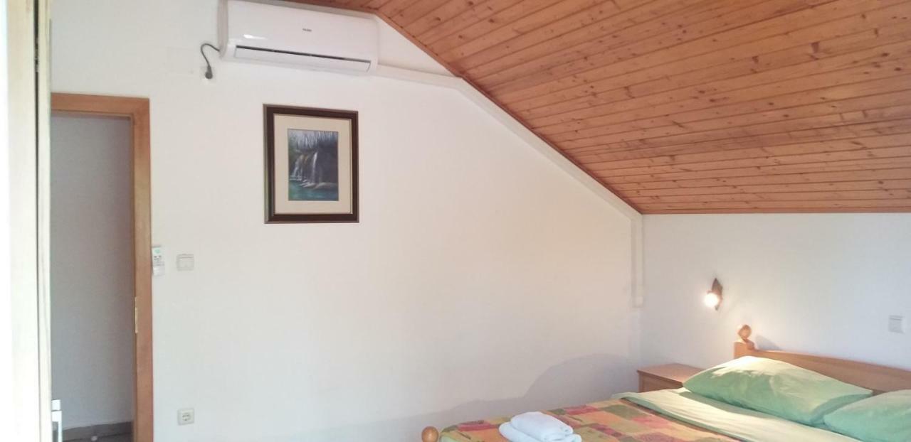 Apartman & Sobe Orhideja Smoljanac Εξωτερικό φωτογραφία