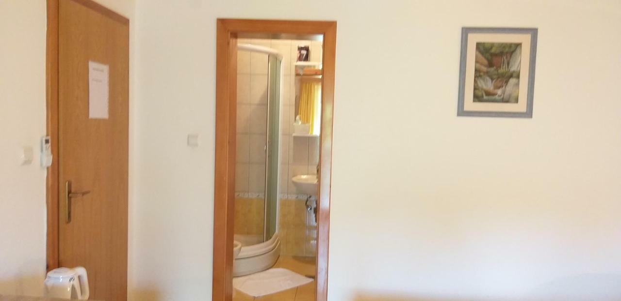 Apartman & Sobe Orhideja Smoljanac Εξωτερικό φωτογραφία