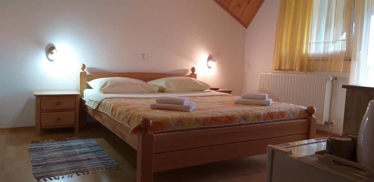 Apartman & Sobe Orhideja Smoljanac Εξωτερικό φωτογραφία